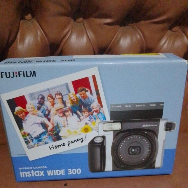 Kamera Polaroid Instax Wide 300 Fujifilm