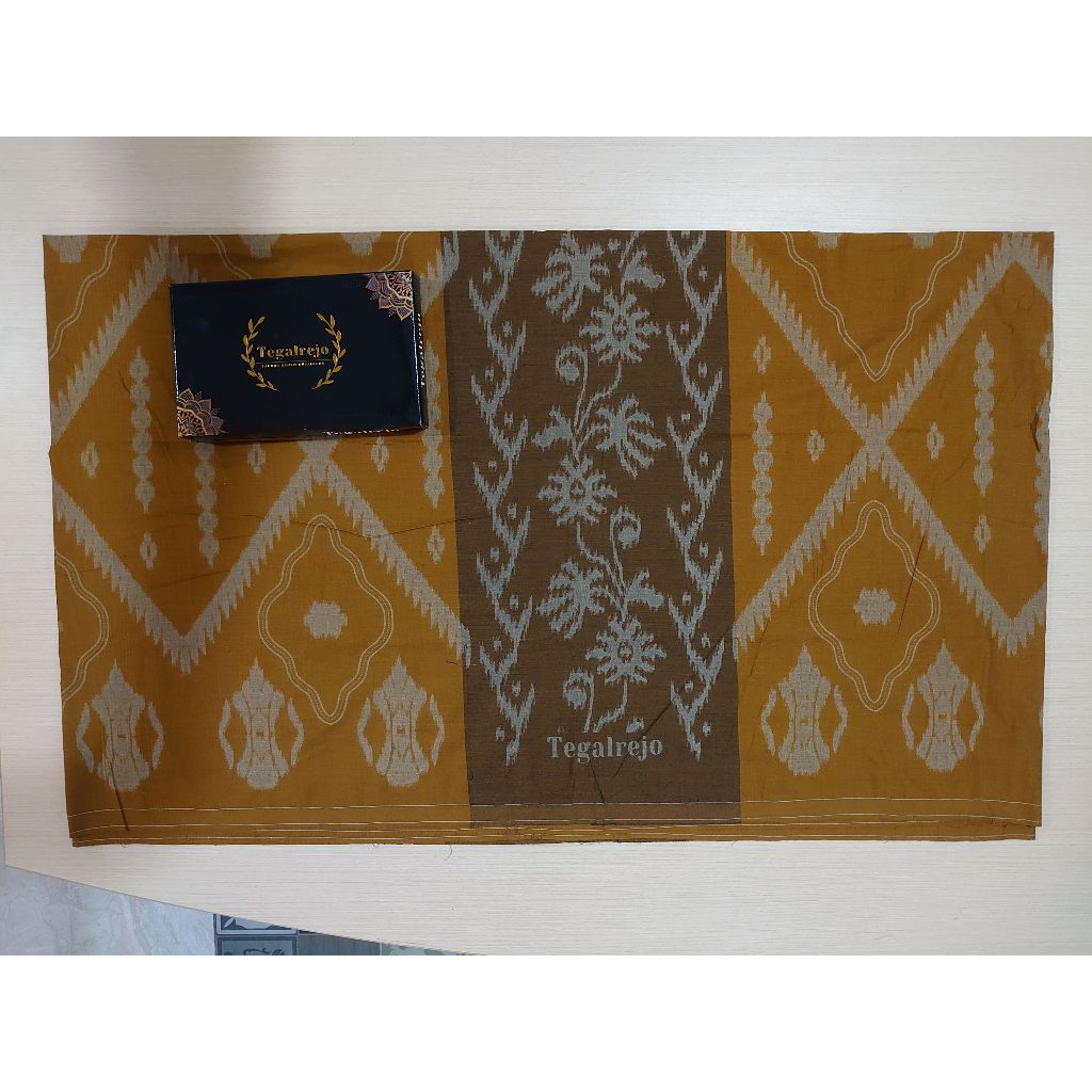 Sarung Tegalrejo Edisi Terbaru Warna Cream