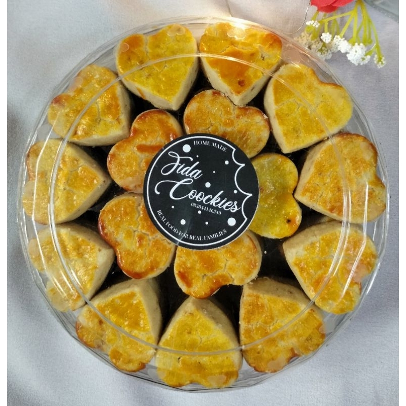 

KUE KERING PREMIUM KUE KACANG FRESH HOME MADE KUE KERING LEBARAN / KUR KERING NATAL BY FIDA COOKIES 500g