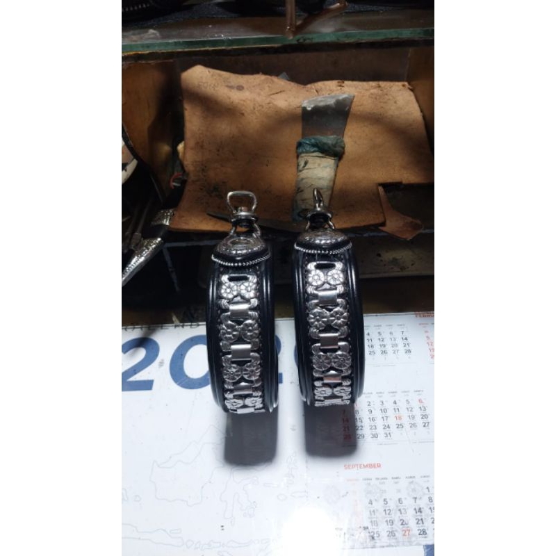 kalung anjing berburu dan tuntunan