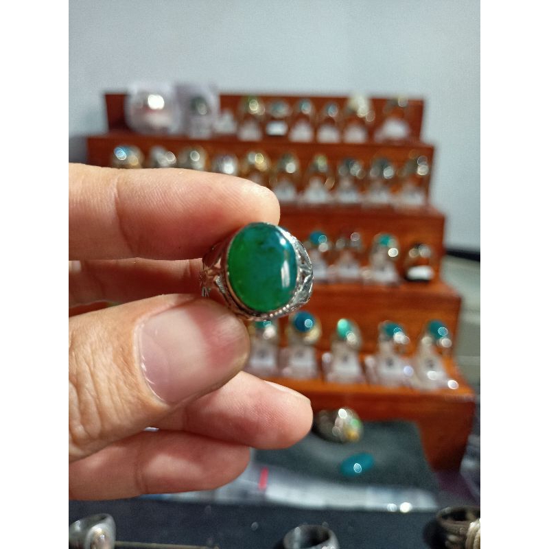 Natural bacan doko kristal