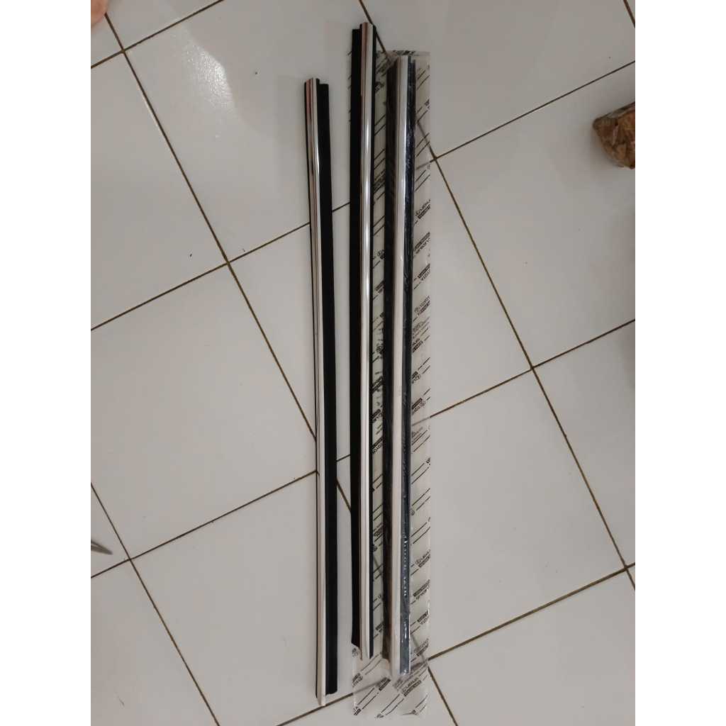 AKSESORIS PINTU MOBIL LIS PELIPIT SET RUSH LAMA & AGYA (JP4)