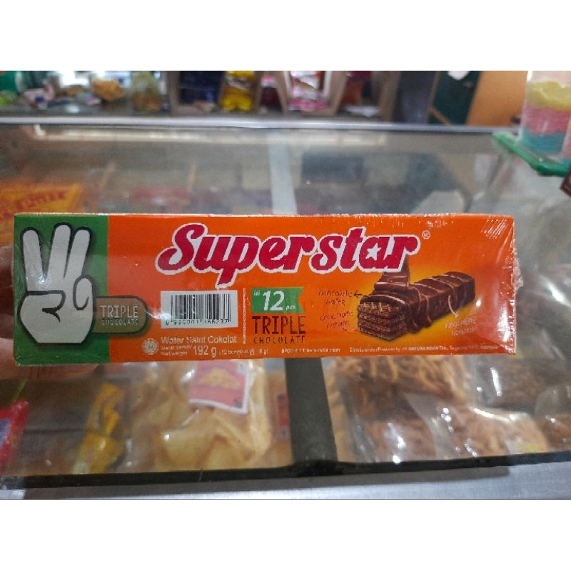 

Superstar Wafer Coklat | 1 Box isi 12 pcs