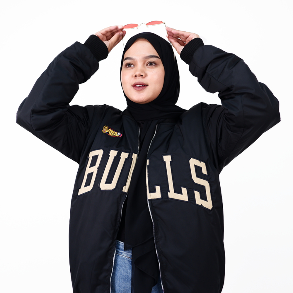VARSITY BULLS GOLD JACKET NBA TEAM PREMIUM ORIGINAL 1:1 NBA MLB HEAVY WEIGHT
