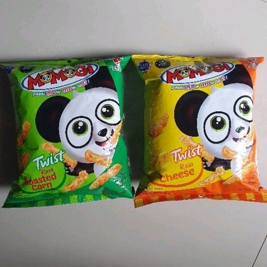 

Momogi Twist snack makanan ringan rasa JAGUNG BAKAR / KEJU CHEESE 75gr per varian