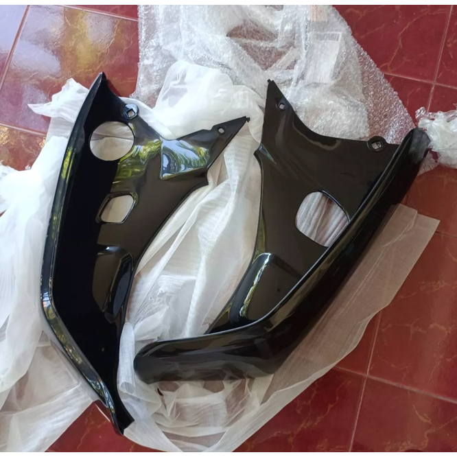 Sayap Honda Astrea Grand Legenda Impersa Narita hitam Putih