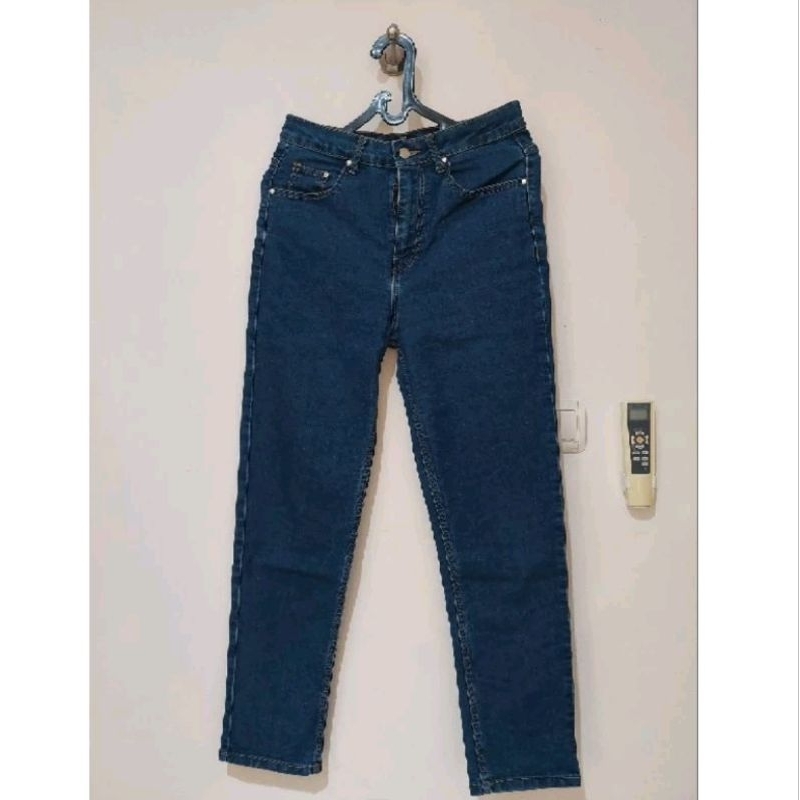 PRELOVED CELANA THE EXECUTIVE / PRELOVED TX / PRELOVED CELANA