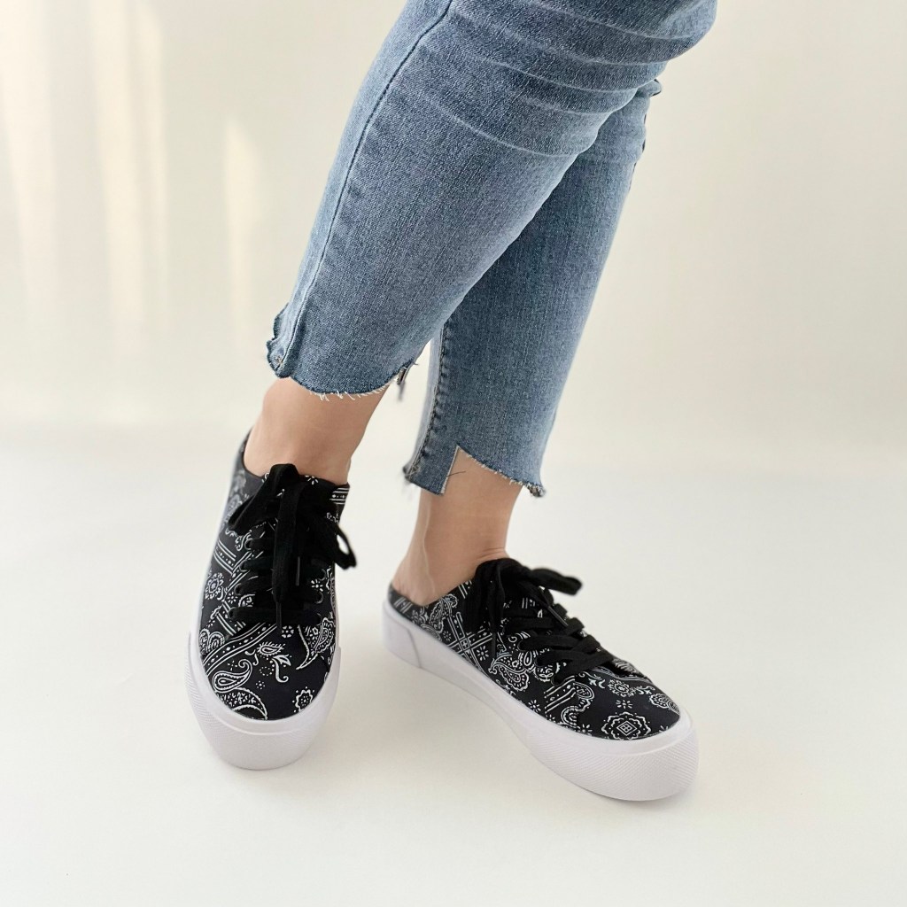 ZR SEPATU TALI MULES SNEAKERS TRAINERS SHOES 01658