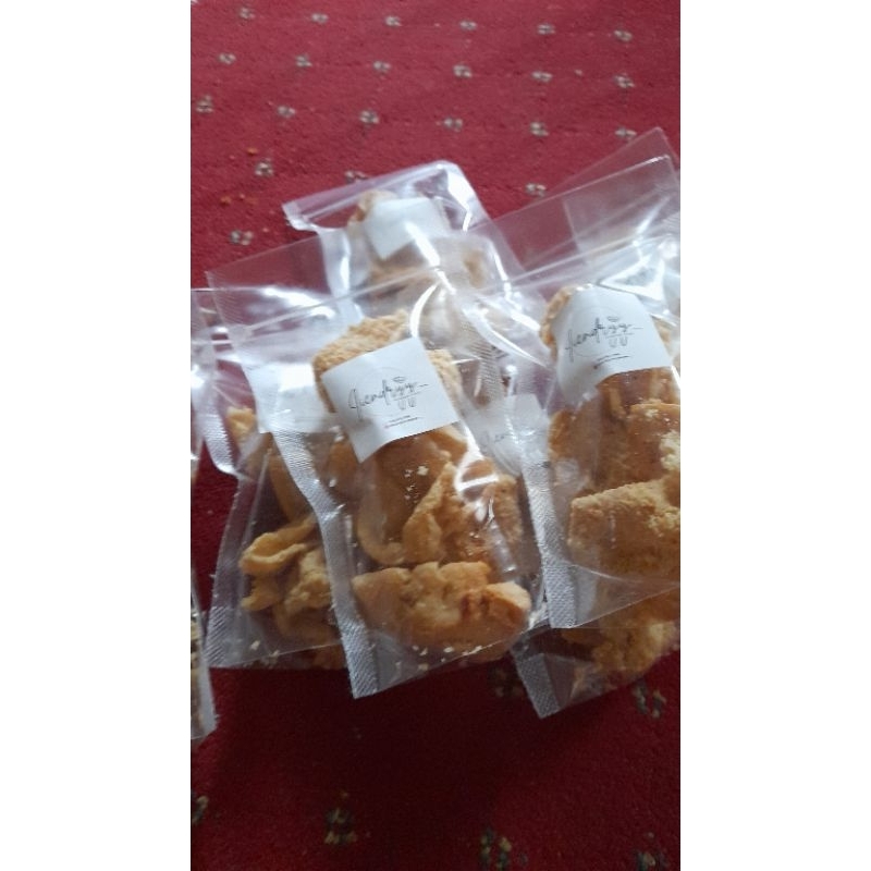 

TAHU WALIK KRISPY/KERIPIK TAHU WALIK KRISPI/TAHU BULAT/ORIGINAL/ASIN GURIH