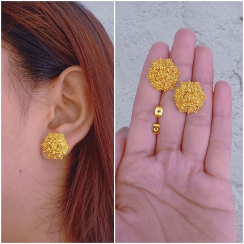 Sumpel Bali Ukir besar Bahan Kuningan /Anting Wanita Tusuk