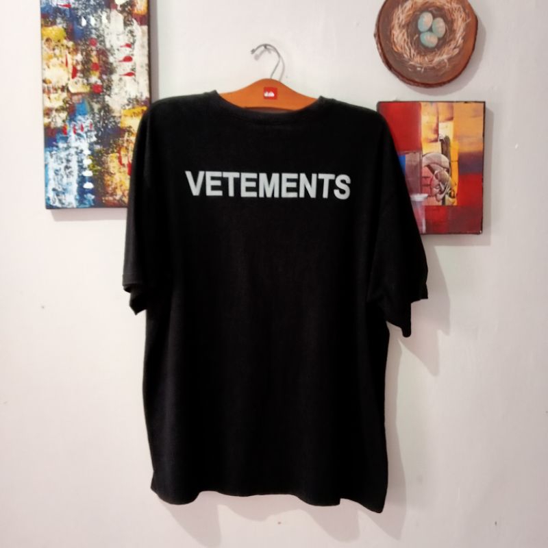 Kaos Vetements