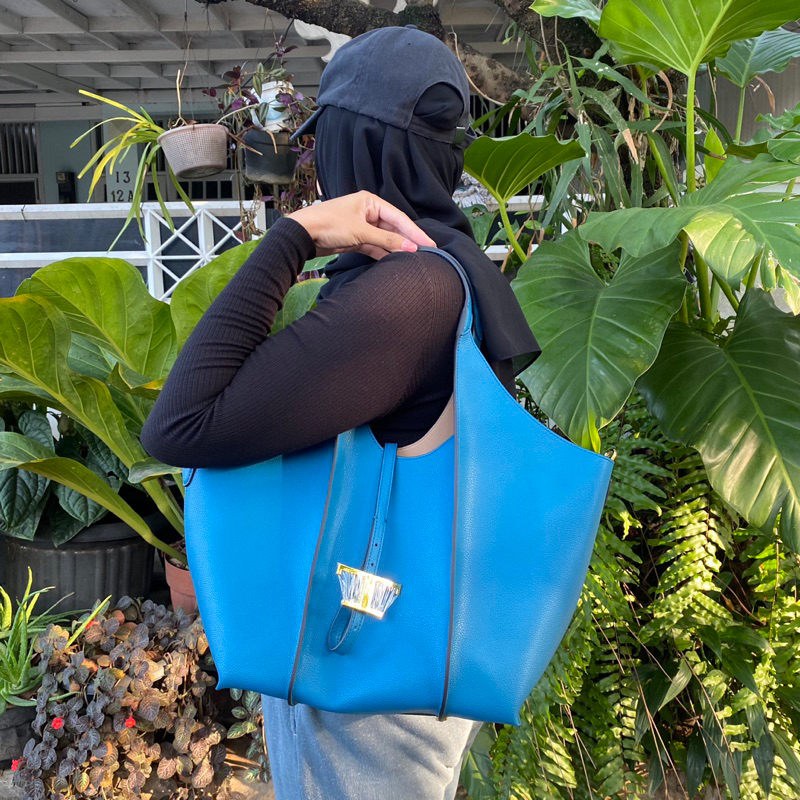 Tods Tote Timeless Blue