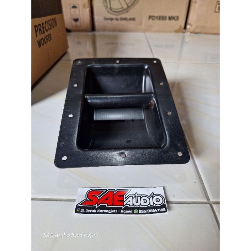 Handle Box Spiker