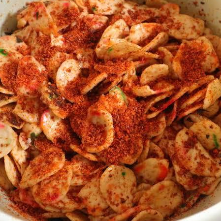 

Kerupuk Seblak Renyah Pedas Daun Jeruk 500 Gram