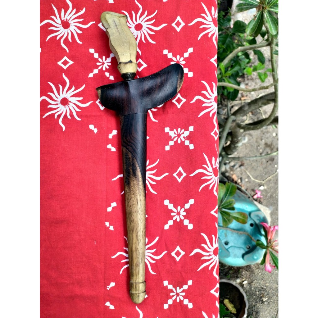 Keris Patrem Omyang Jimbe Pamor Ngulit Semongko Sepuh