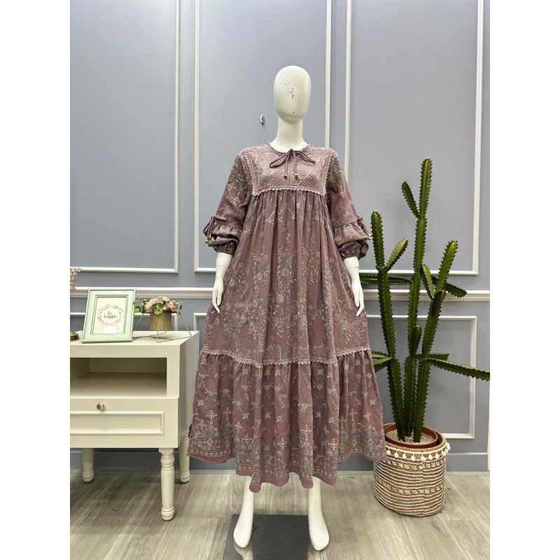 Live salvina midi bordir aina safaa no furing lengan balon(xxl)