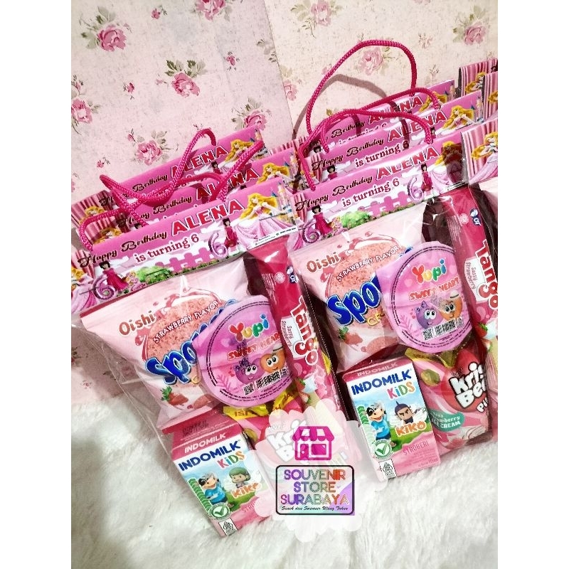 

Pinky Snack Birthday || Snack Ultah Custom warna serba pink Label || Hampers Birthday serba Pink || Hampers Birthday Surabaya