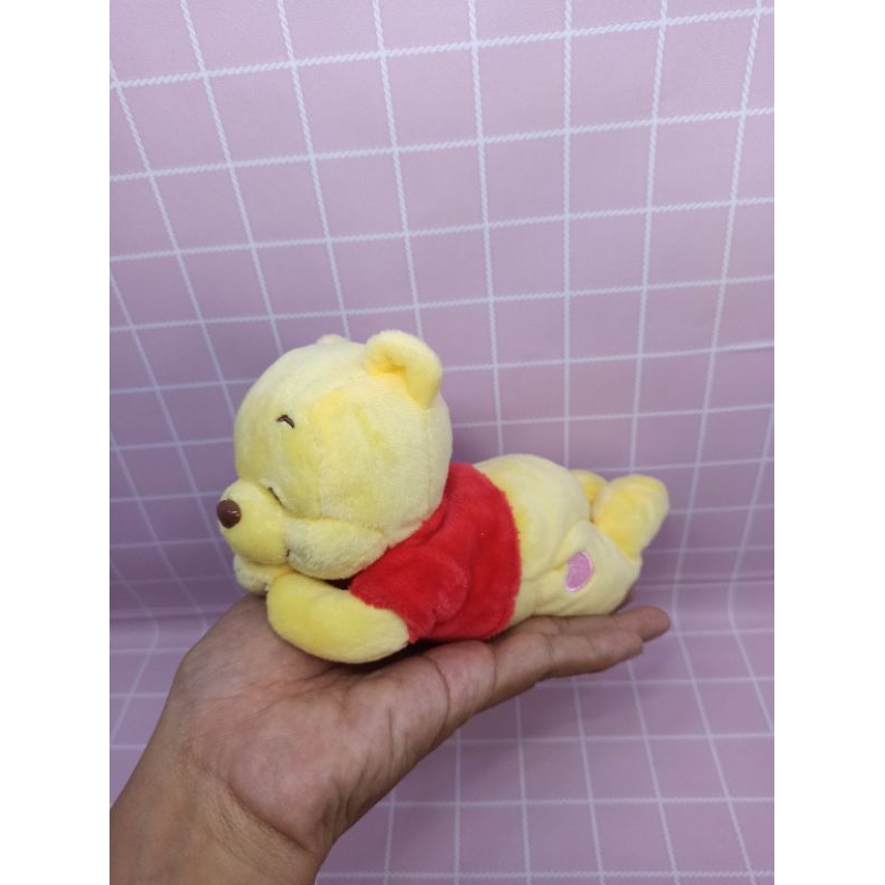 boneka Winnie the Pooh bear original Disney baby sleep pose