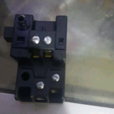 Switch hemer 15kg HM 1306 makita