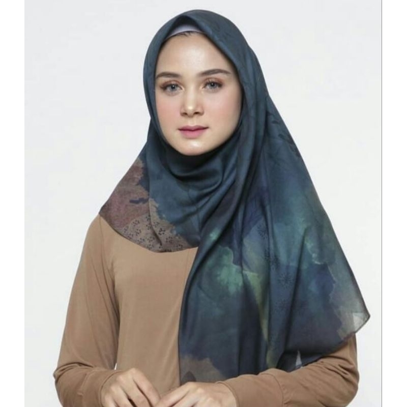 Kibo hijab series Adara Navy Preloved