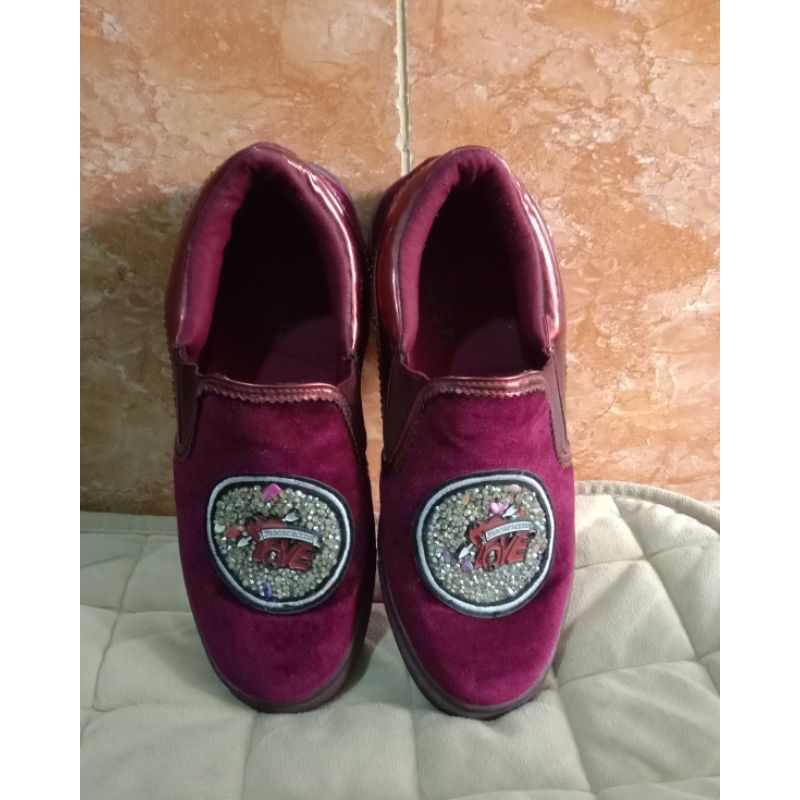 Sepatu Slip on fashion Cewek Wanita GOSH Original