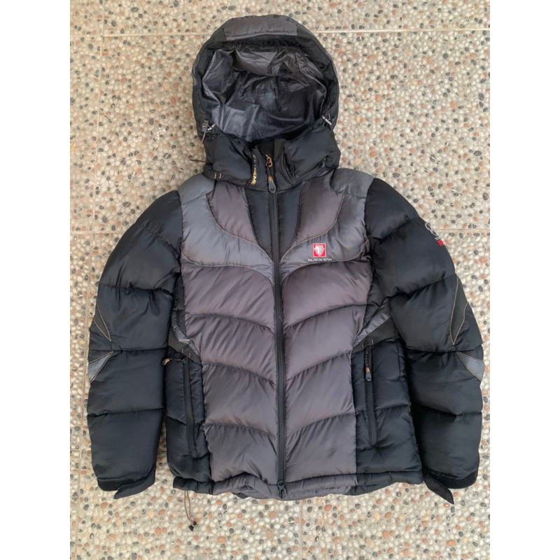 jkt bulu angsa black yak