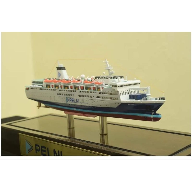 (PO/PRE ORDER)MINIATUR KAPAL PELNI KM.KELUD UKURAN 30cm|Hiasan,Souvenir,Gift,Event