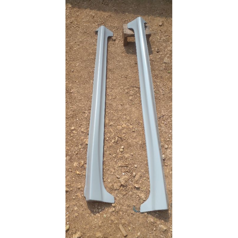 bodykit side skirt brio old barang baru .(poksian)