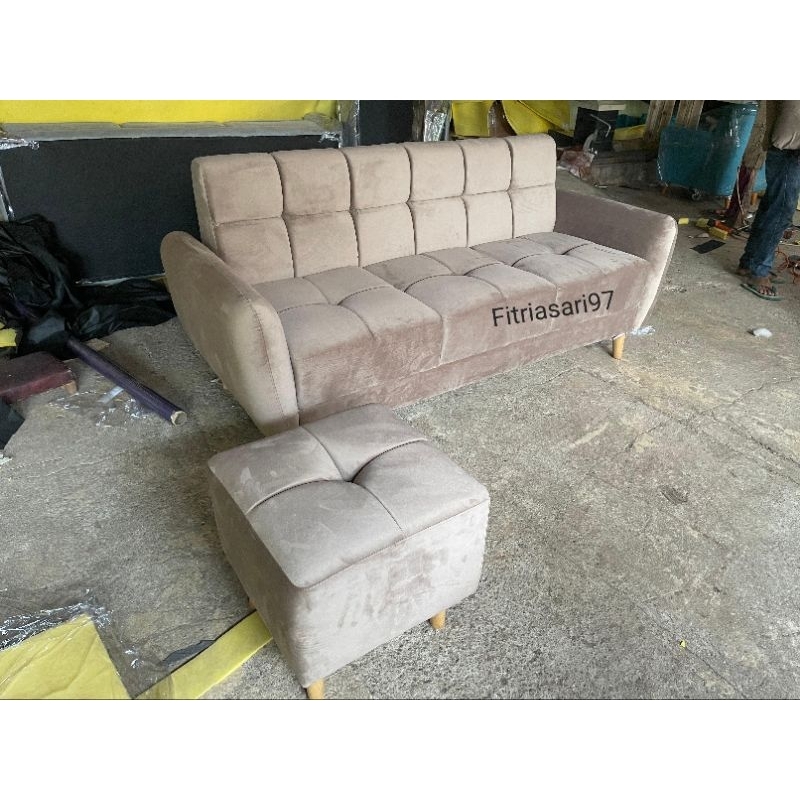 Sofa Retro / Retro + stool kotak / Sofa retro vintage