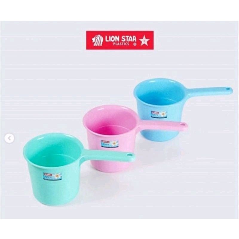 Gayung Plastik Lion Star DELUXE Gayung Mandi Lion Star