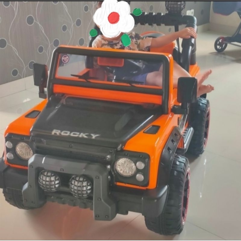 Mobil Aki/Listrik Anak Jeep VOLTA Rocky 5008 12V Bekas/Second Bagus