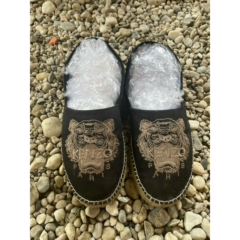 sepatu kenzo preloved