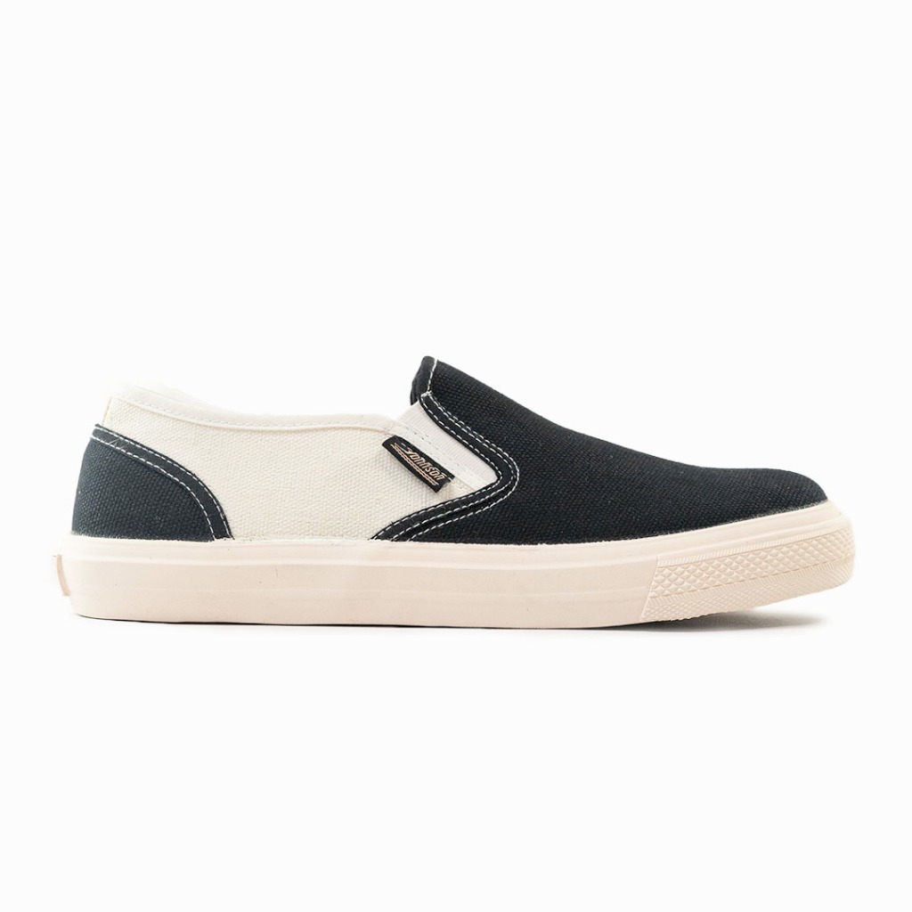 SEPATU SNEKERS JOHNSON - VENUS BLACK MILKY