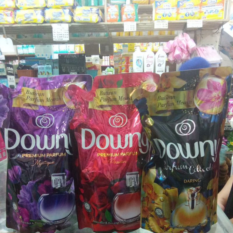 Downy Premium Parfume Refill 550ml