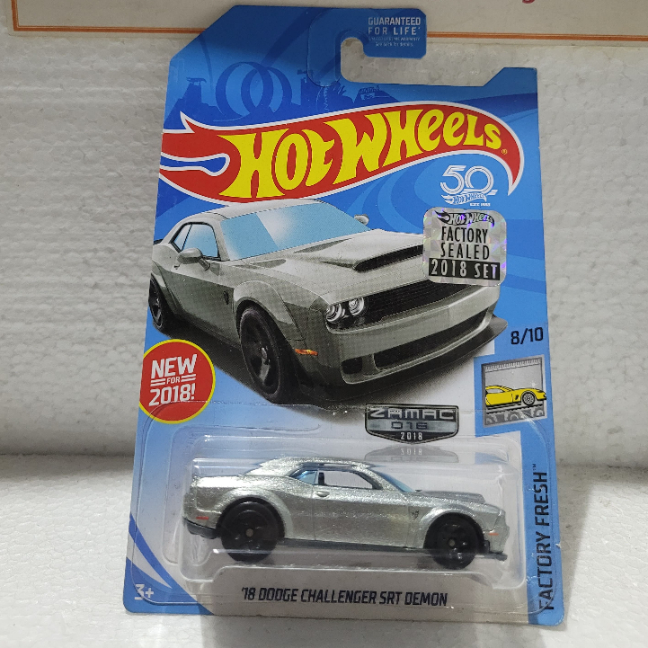 Hot Wheels 18 Dodge Challenger SRT Demon Factory Sealed. Hot Wheels Zamac 18 Dodge Challenger SRT De