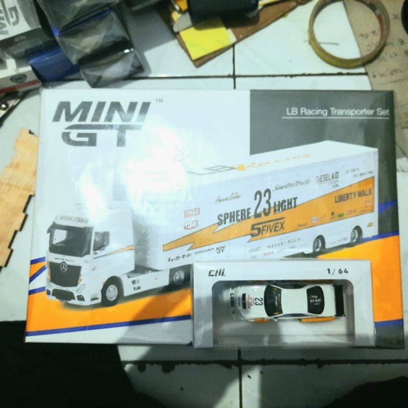 Mini gt Mercedes-Benz Actros w/ Racing Transporter "LB Racing" LB-Works LBWK Liberty Walk (TRUCK SAJ