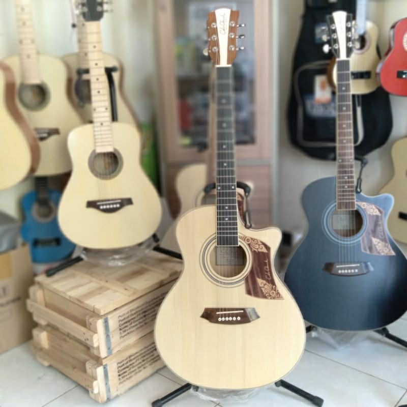 GITAR NATURAL SATIN COLE CLARK CUSTOM