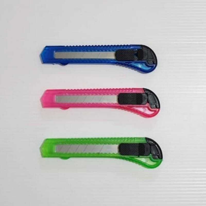 

cutter transparan besar/ pisau cutter transparan besar 1pcs