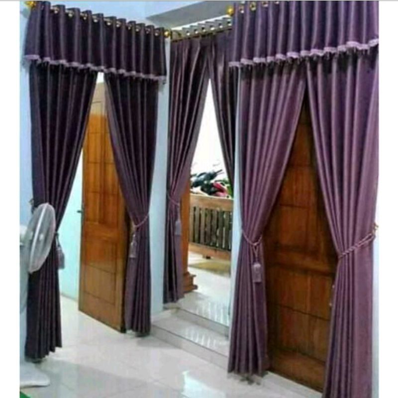 Gorden satu set Poni pintu kamar