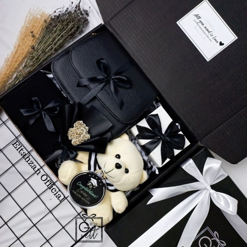 

GROSIR HAMPERS PREMIUM TAS CEWEK GIFT BOX ULANG TAHUN CEWEK HADIAH WISUDA GRADUATION KADO ANNYVERSARY !