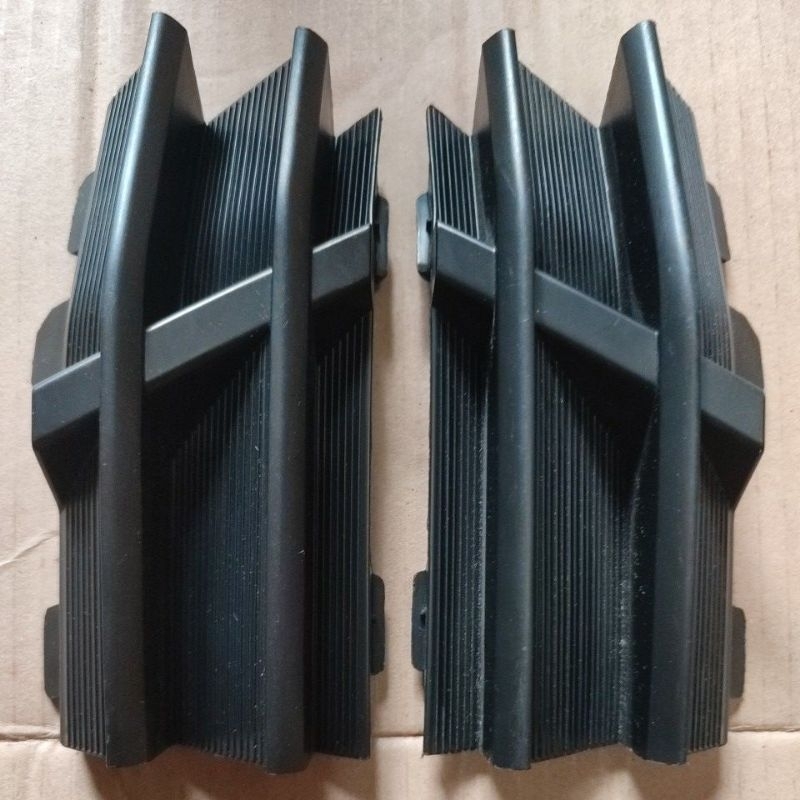 tutup bumper depan avanza xenia 2019 origiinal