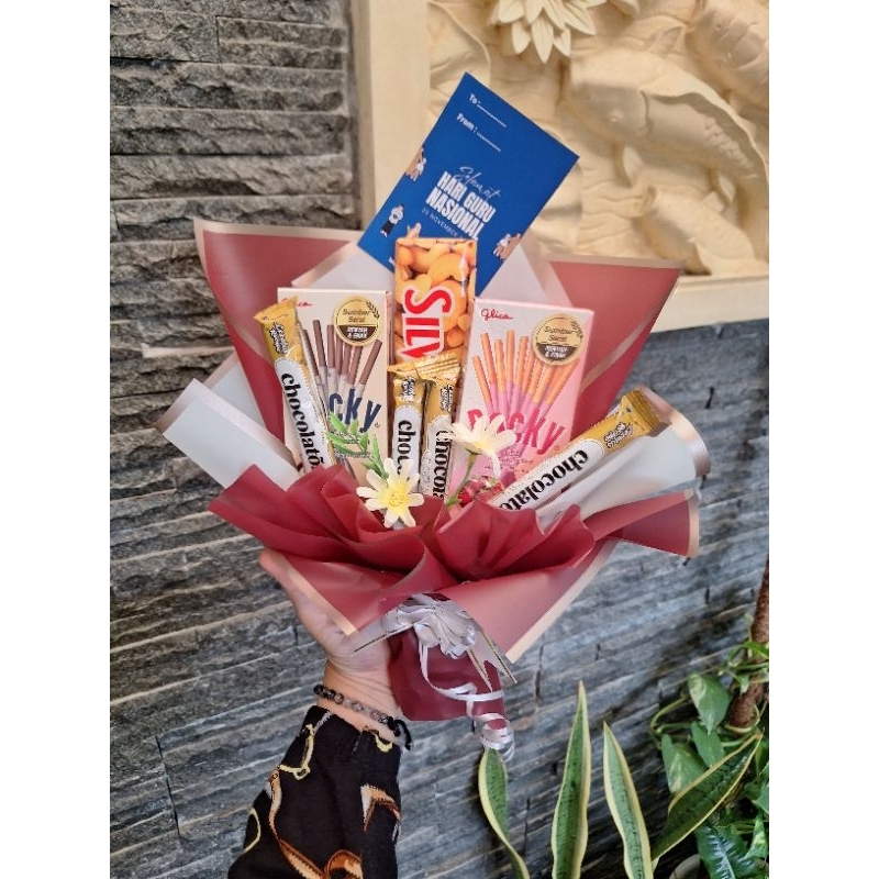 

bucket snack gratis kartu ucapan