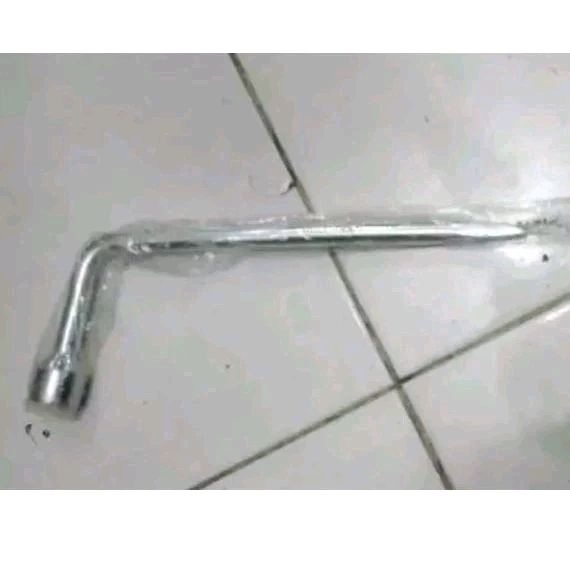 kunci mur baut roda kijang carry Futura colt T120SS kunci 19