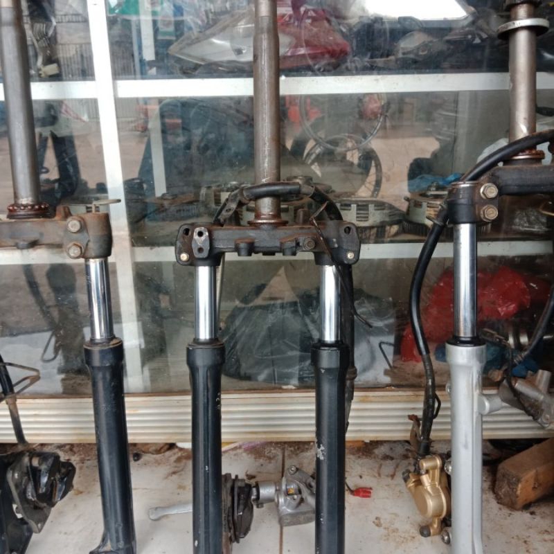 SHOK DEPAN + segita+kaliper Yamaha Mio sporty/Mio smile original