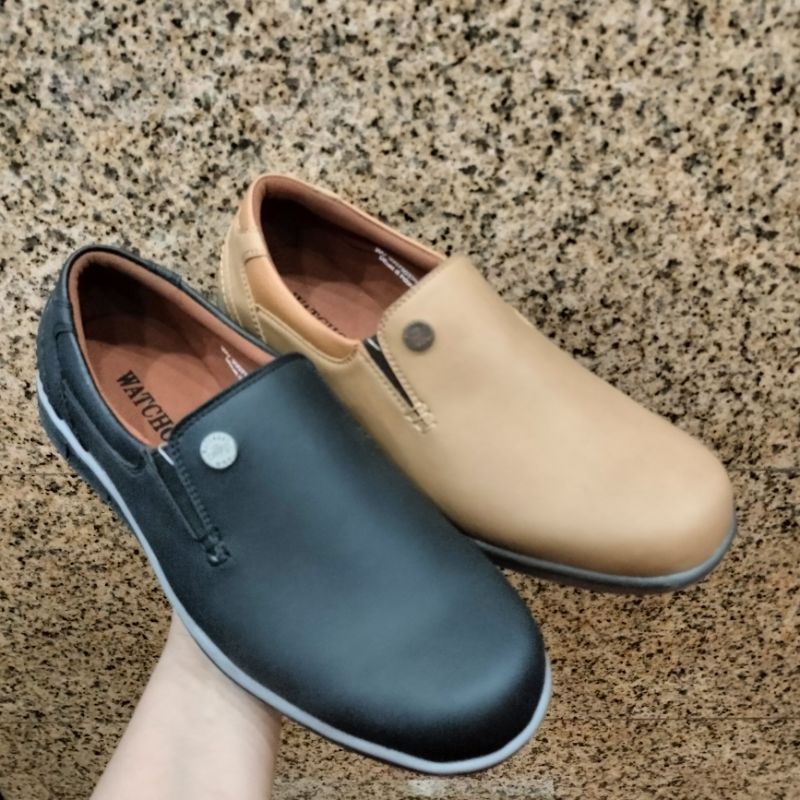 watchout sepatu slip on cowok kode 2041