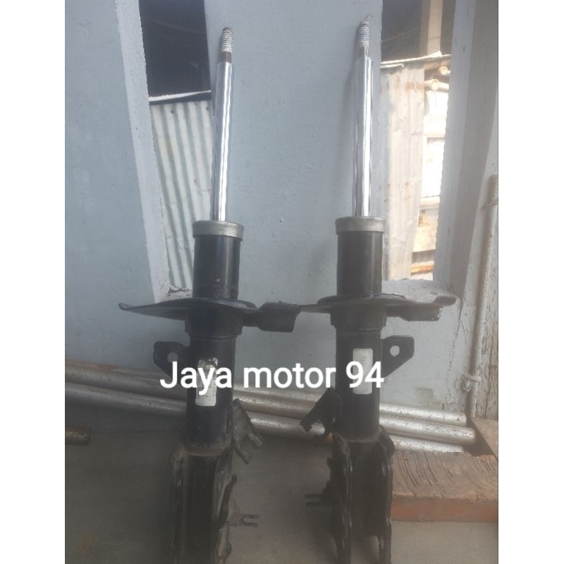 per depan nissan serena c25/c26