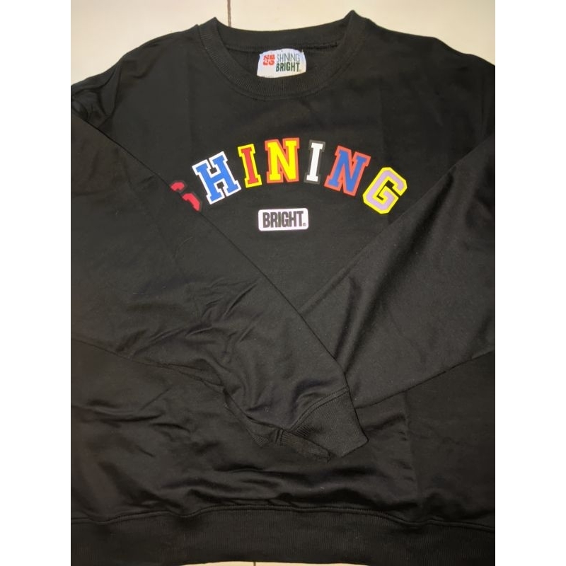 Shining Bright Camvus Crewneck - Black