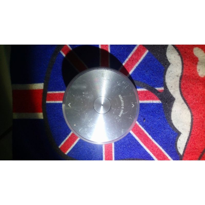 bang & olufsen beoplay A8 remote