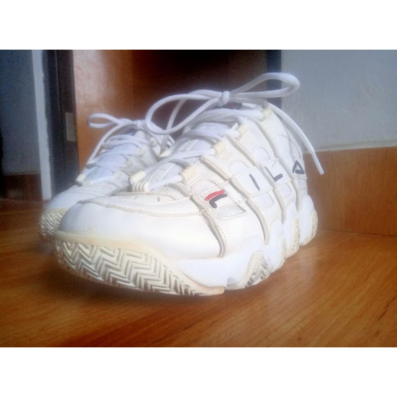 sepatu sneaker Fila barricade XT 97