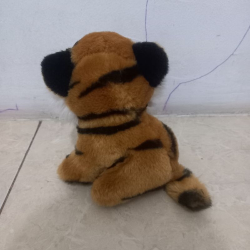 Boneka macan taman safari